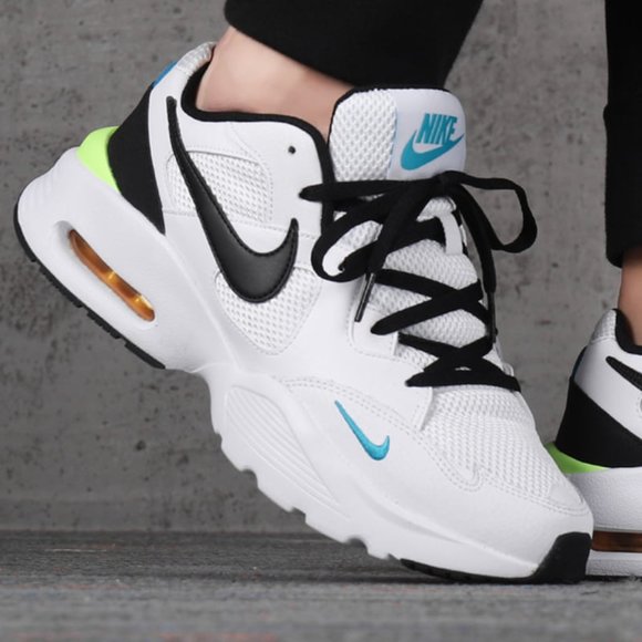 Nike Men's Air Max Fusion Running Sneakers - Picture 5 of 14